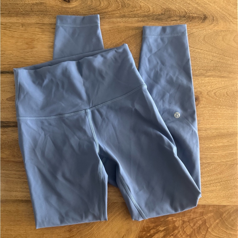 Lululemon Wunder Train 25" size 4